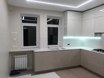 Столешница для кухни из акрила белого цвета