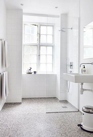 Облицовка пола натуральным камнем - пример выполнения