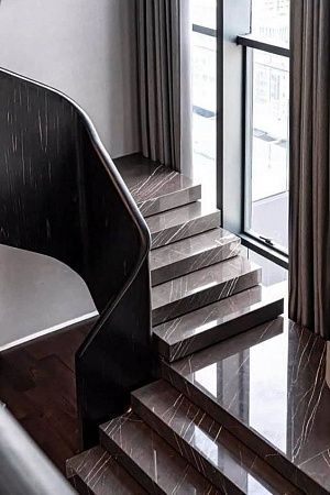 Облицовка лестниц керамогранитом в Москве - пример выполнения