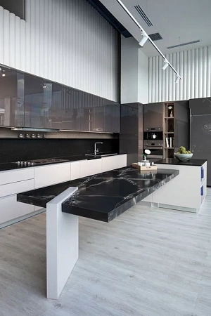 Кухонный остров из искусственного камня в Москве - пример выполнения