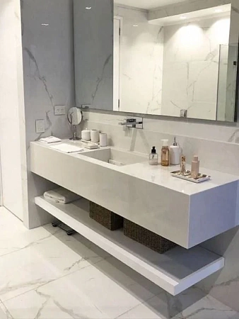 Раковины с щелевым сливом из искусственного камня - пример выполнения