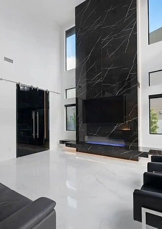 Облицовка порталов каминов искусственным камнем - пример выполнения