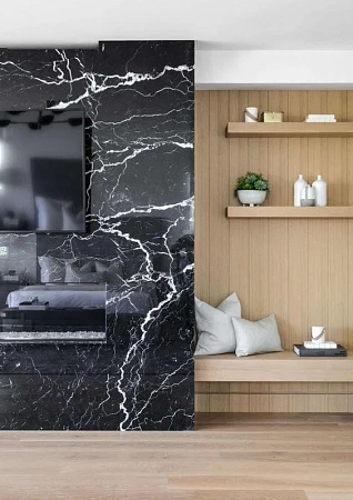 Облицовка порталов каминов искусственным камнем - пример выполнения