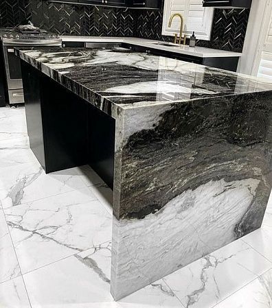 Кухонные столешницы из натурального камня - пример выполнения