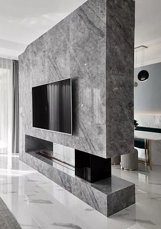 Облицовка порталов каминов искусственным камнем - пример выполнения