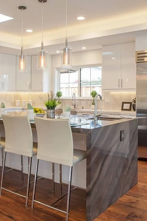 Кухонный остров из искусственного камня в Москве - пример выполнения