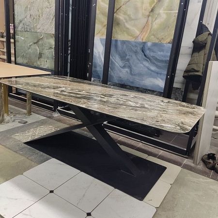 Столы из натурального камня - пример выполнения