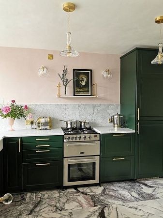 Облицовка пола натуральным камнем - пример выполнения