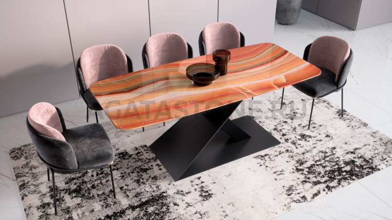 Стол из оникса "Экскалибур" на заказ