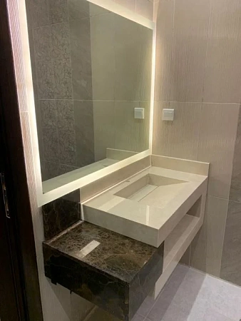 Раковины с щелевым сливом из искусственного камня - пример выполнения