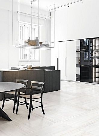 Укладка керамогранита на пол в Москве - пример выполнения